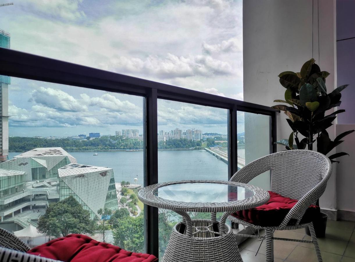 Yussy 3bedrooms At R&f Princess Cove Pangsapuri